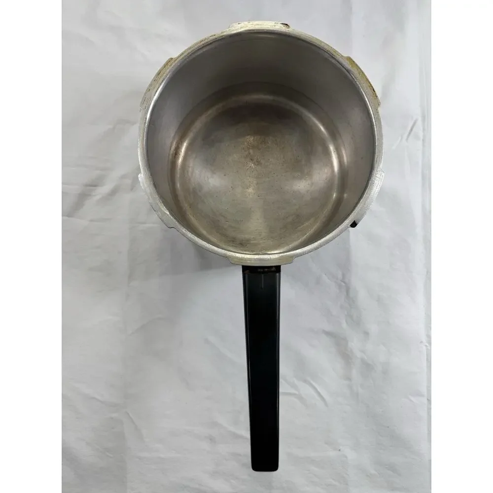 Mirro-Matic 4 qt Deluxe Pressure Cooker‎ M-0294 Vintage Cooker Just Bottom